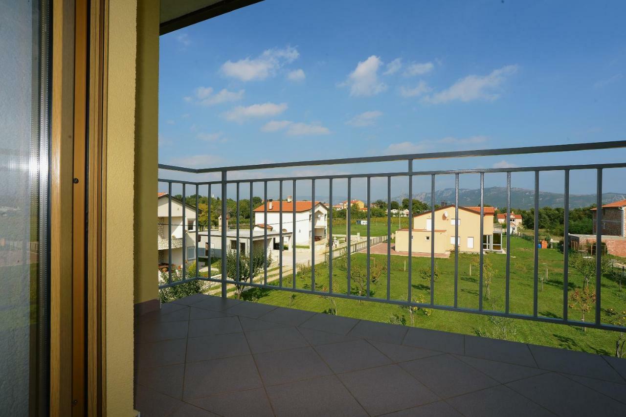 Ferienhaus Tomic Nedescina ภายนอก รูปภาพ