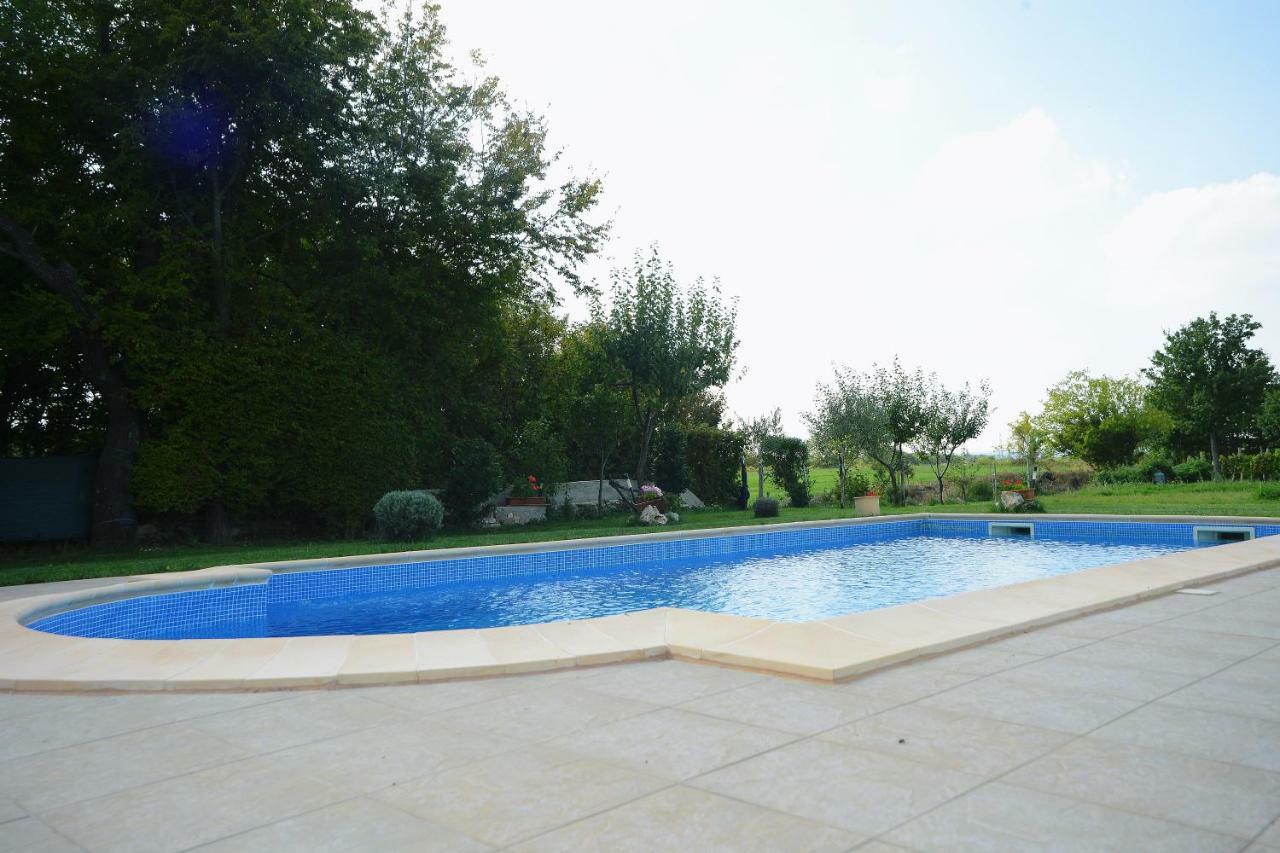 Ferienhaus Tomic Nedescina ภายนอก รูปภาพ