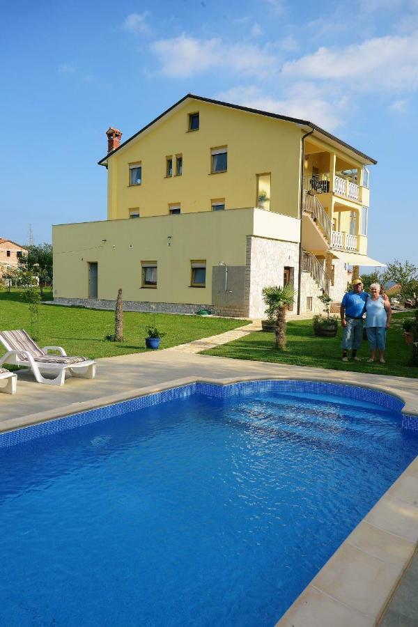 Ferienhaus Tomic Nedescina ภายนอก รูปภาพ